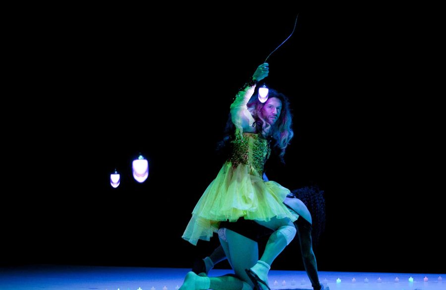Danse Mutante | Mayday | Francis Ducharme, Riley Sims © Mathieu Doyon @ Agora de la danse, Montréal